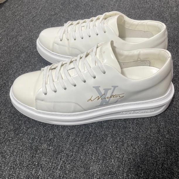 95新 LouisVuitton/路易威登 Beverly白色板鞋42码98新公价9800