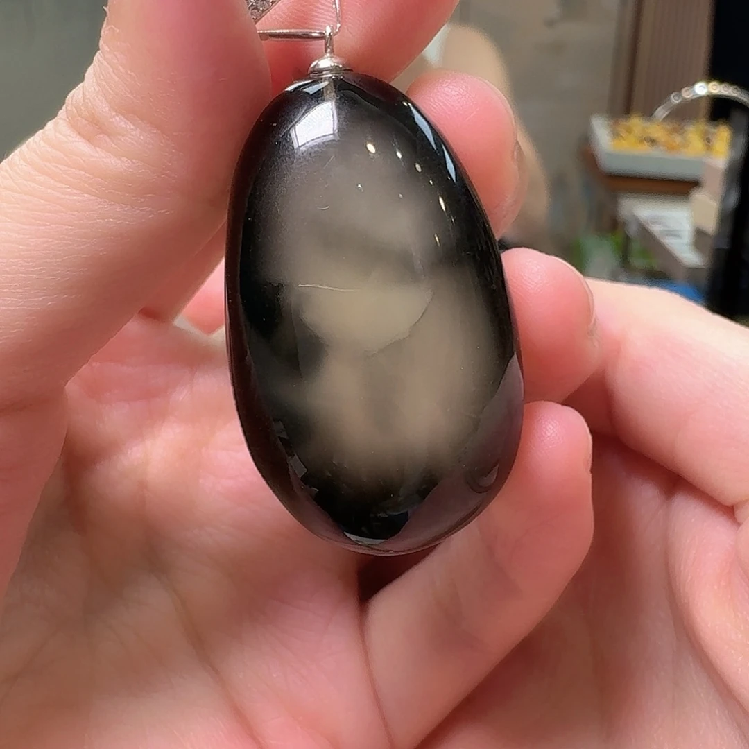 琥珀未镶嵌颈饰吊坠