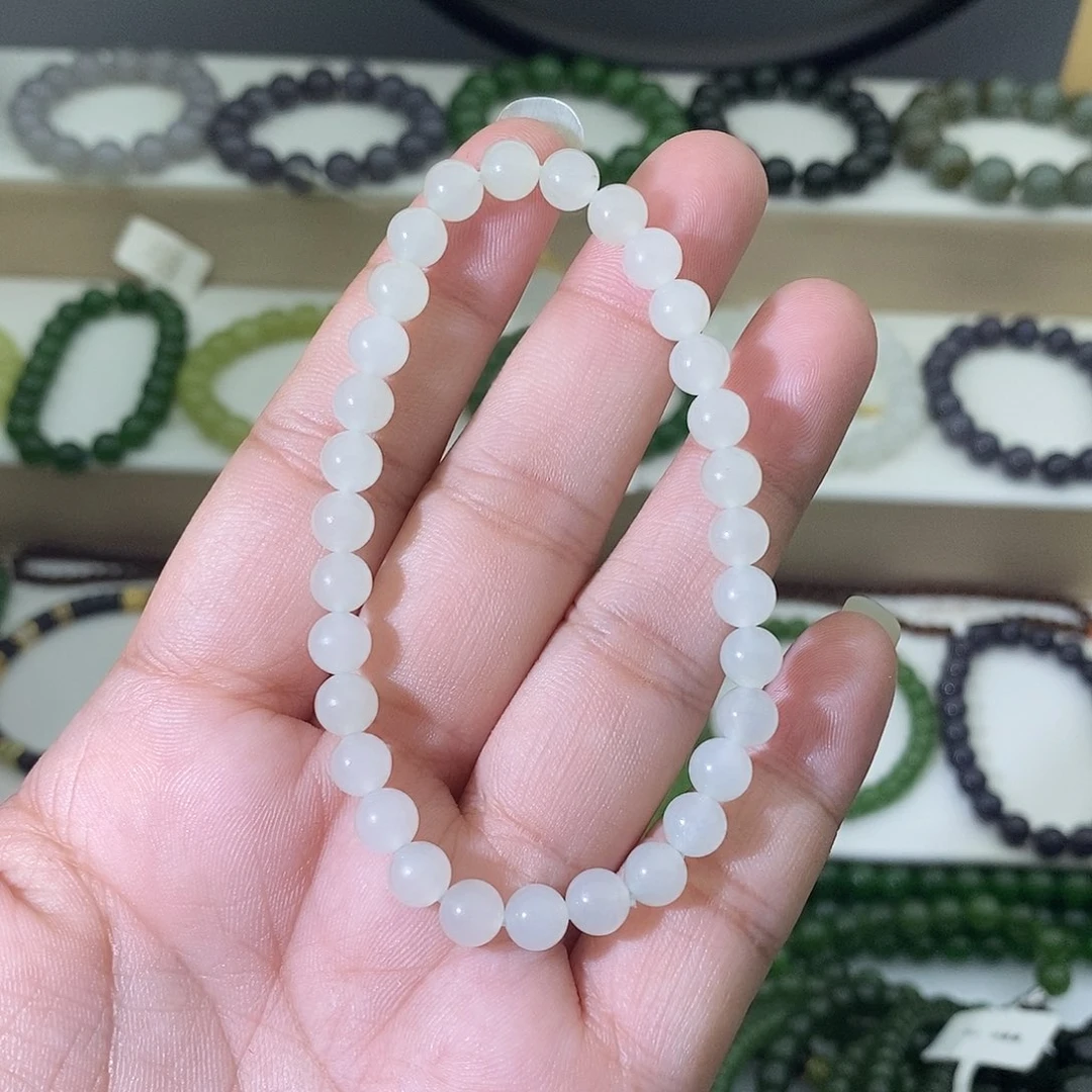 和田玉未镶嵌手链