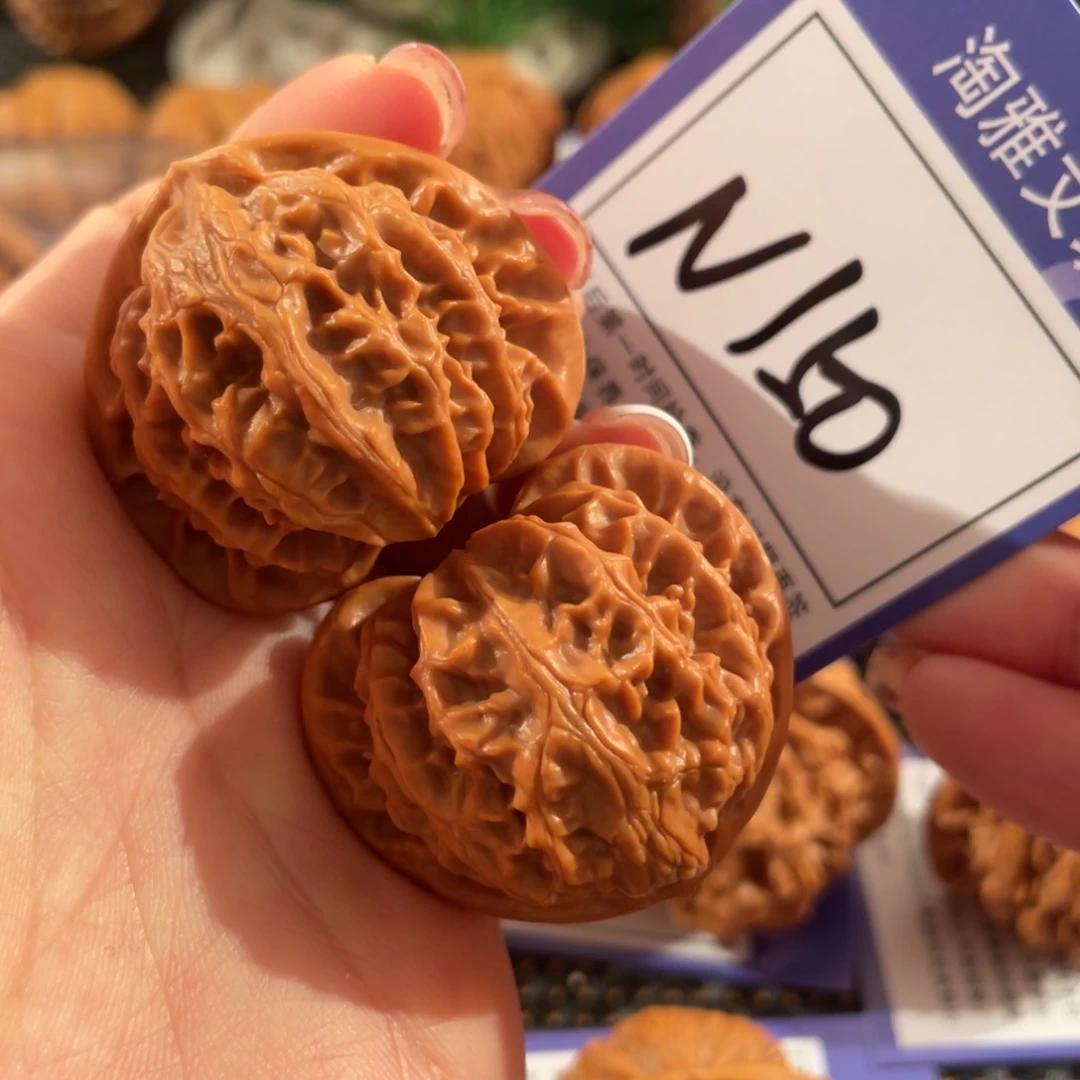 文玩核桃把件N150号3.9宫灯