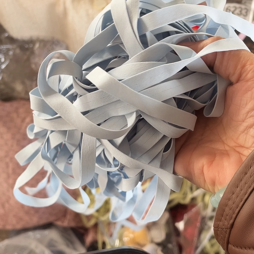 蓝***年fhkoiyyiiyukiuiiuuu