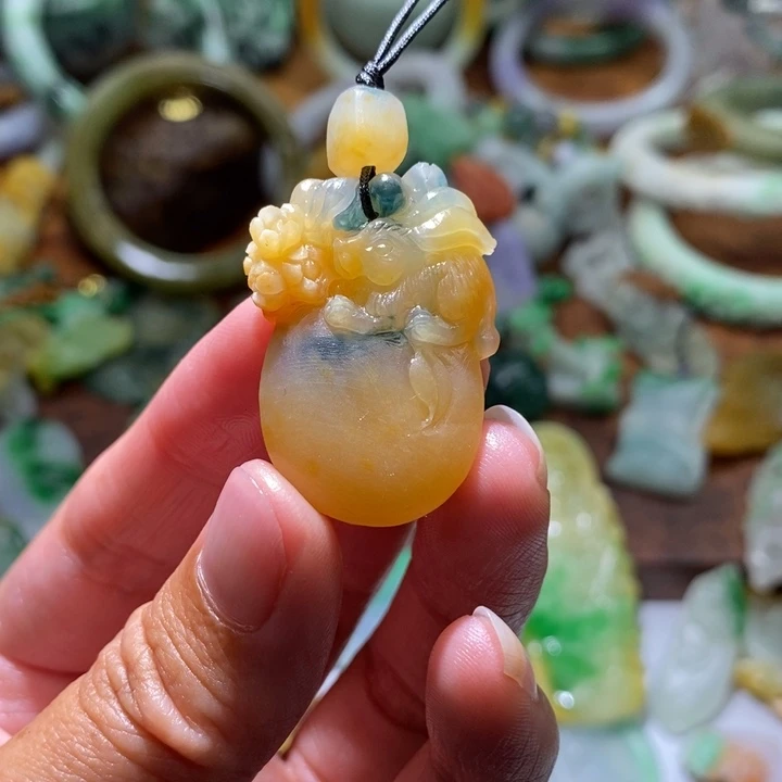 定制翡翠未镶嵌毛货