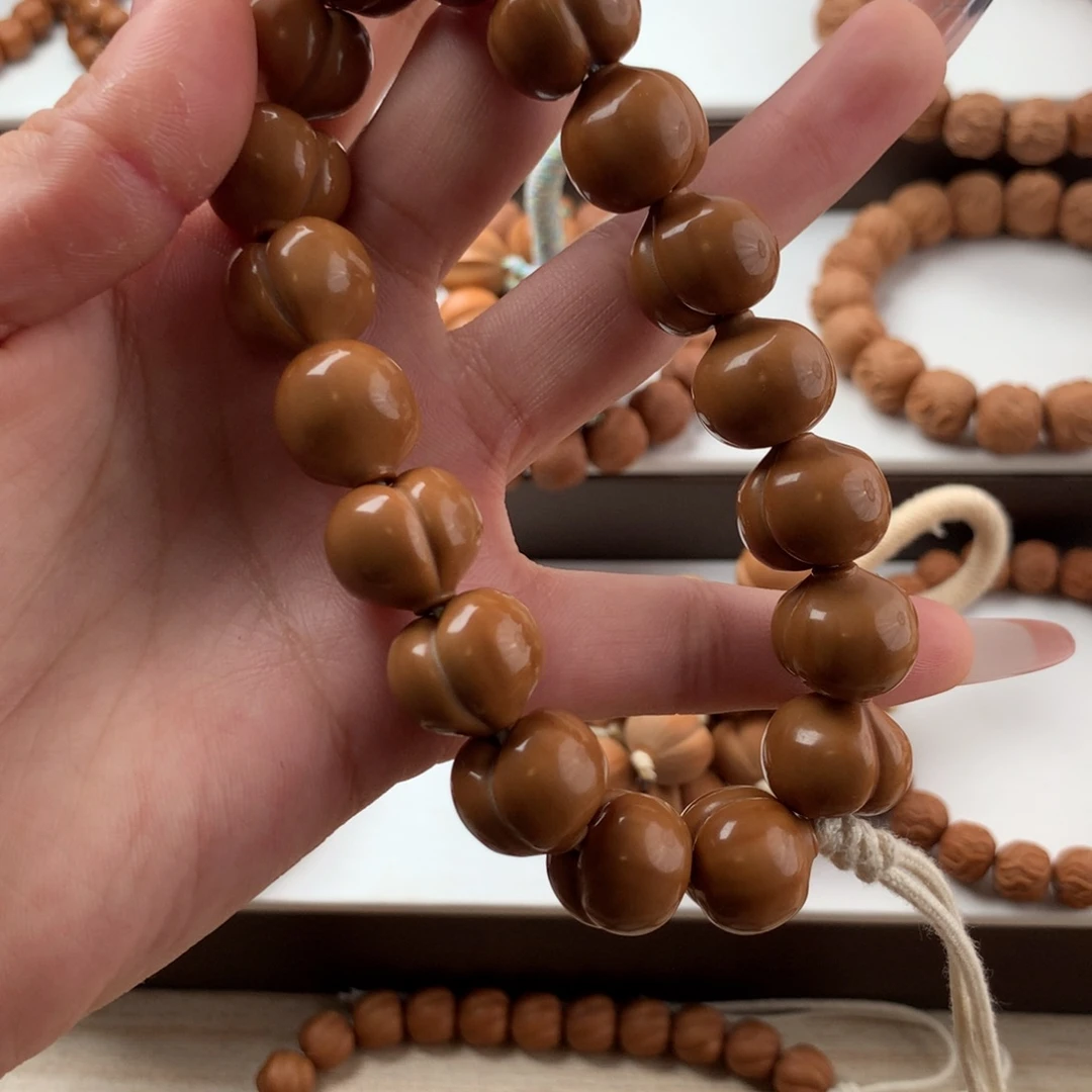 1***师柯基屁桃全品16+送流苏