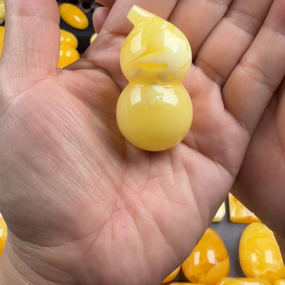 琥珀未镶嵌颈饰纯天然琥珀蜜蜡