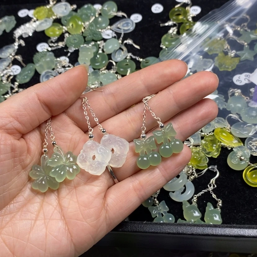 【闪购商品】蛇纹石玉挂件耳饰耳环项链未镶嵌小***咩