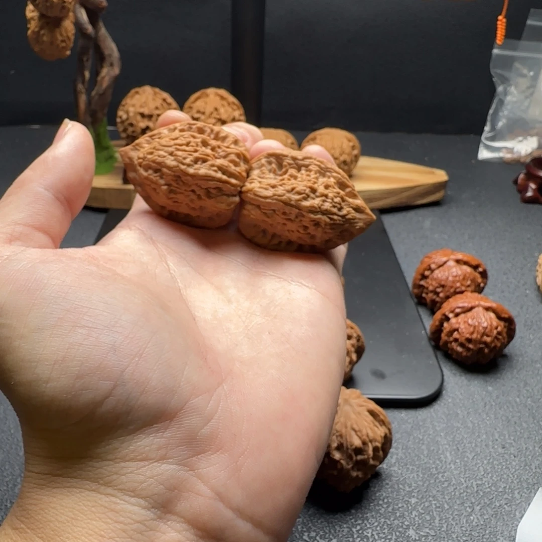 ****木核桃野生鸡心全品无修