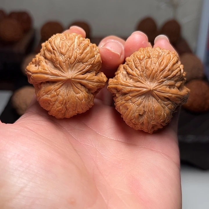 把件文玩核桃闷墩 42+