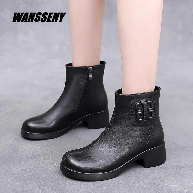 WANSSENY2025年秋冬新款真皮靴子粗跟妈妈软底短靴加绒厚底马丁靴