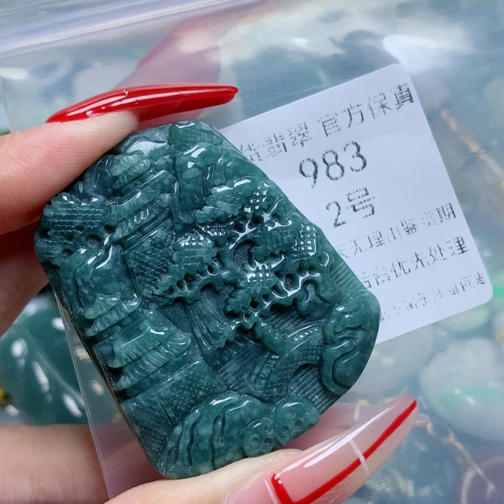翡翠未镶嵌颈饰翡翠