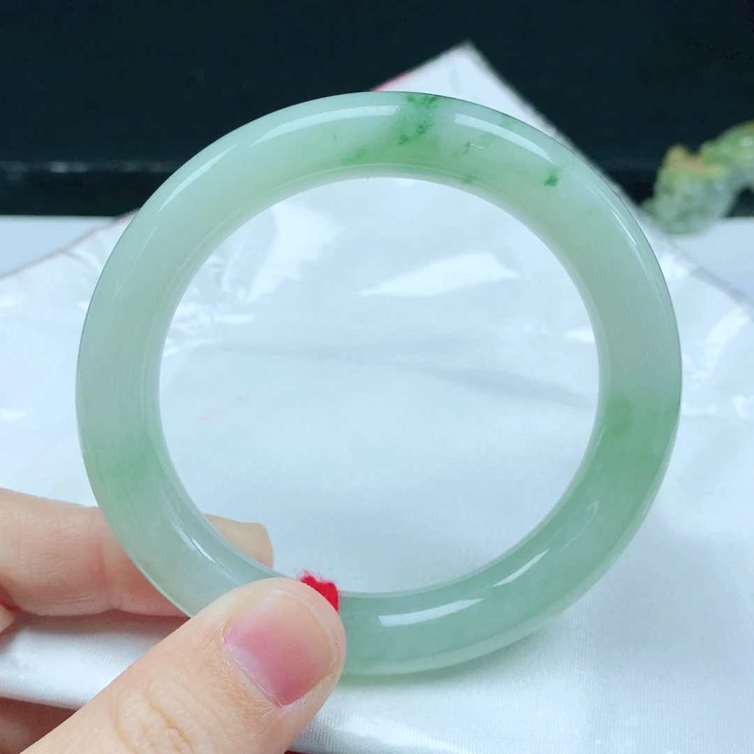 未镶嵌手镯翡翠55