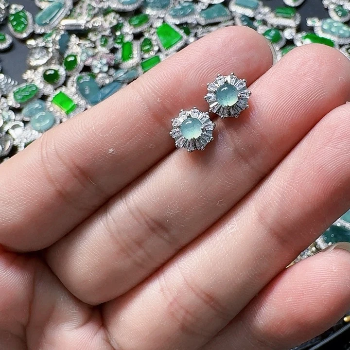 翡翠颈饰未镶嵌天然A货翡翠放漏