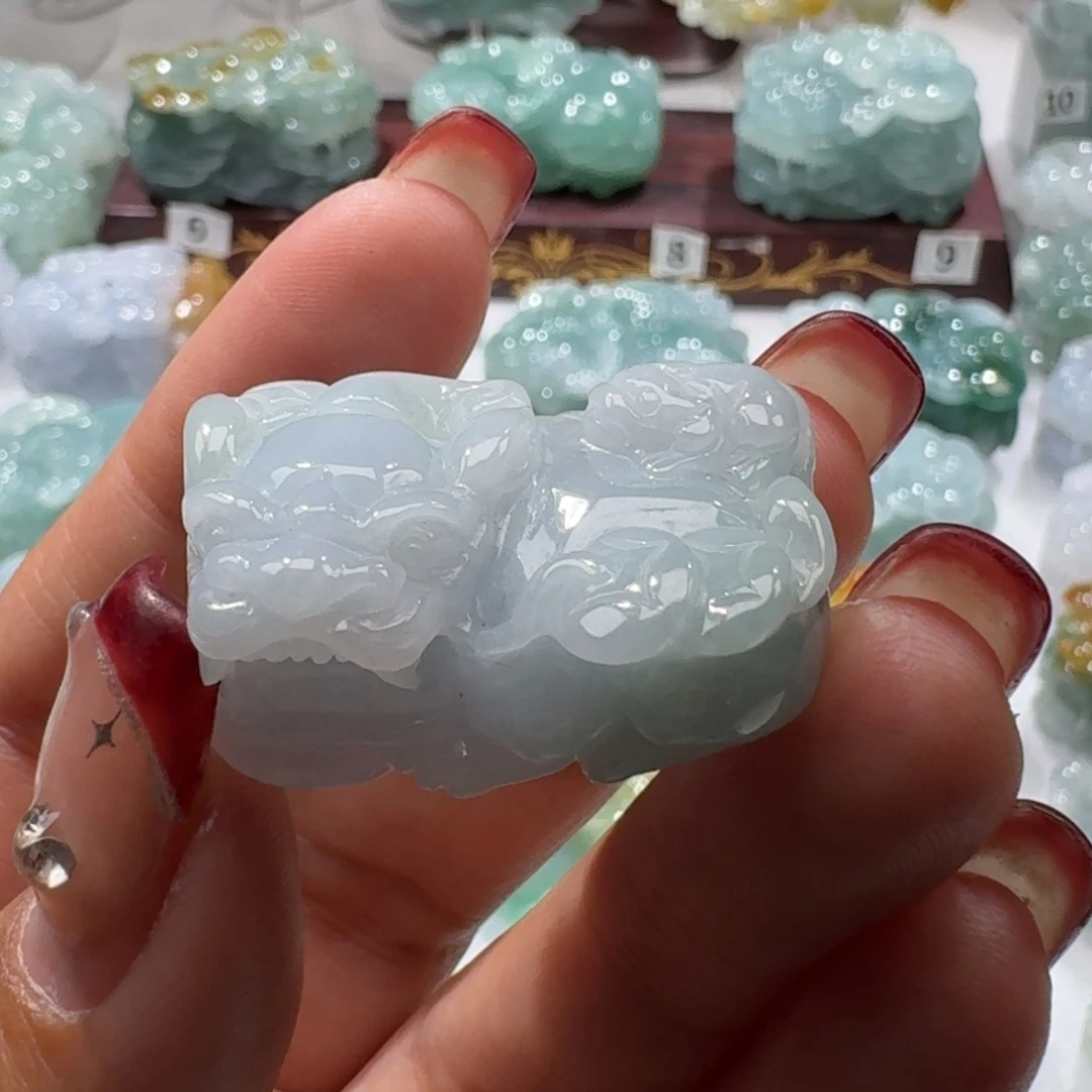 定制翡翠未镶嵌貔貅