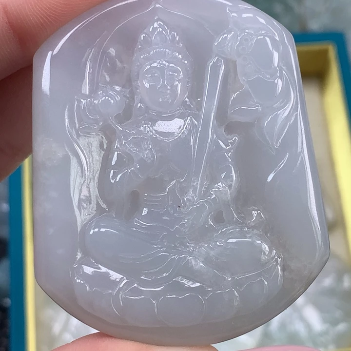 颈饰未镶嵌翡翠虚空
