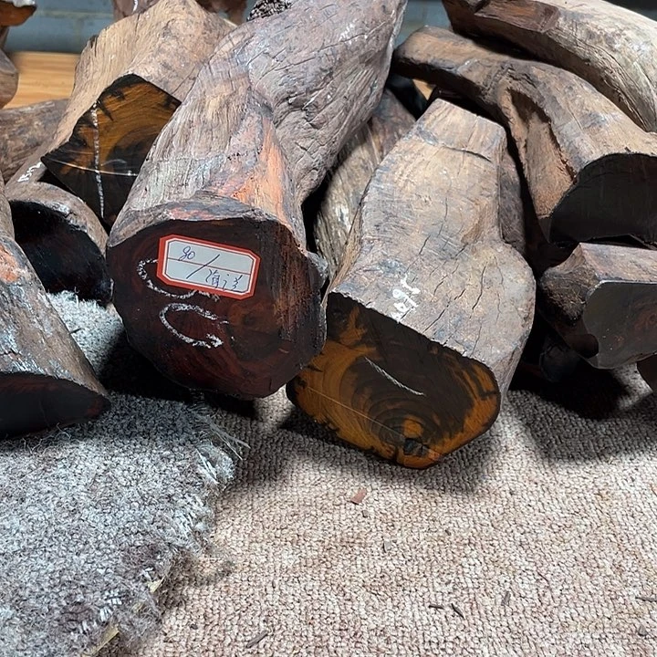 交趾黄檀（大红酸枝）海*兰