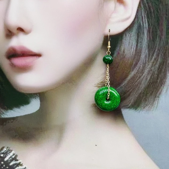 石英质玉耳钉合金