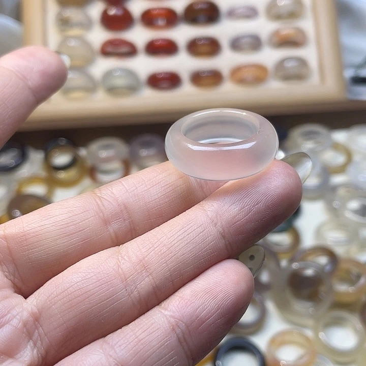 玛瑙/玉髓未镶嵌戒指港17内径18.3不退换包容