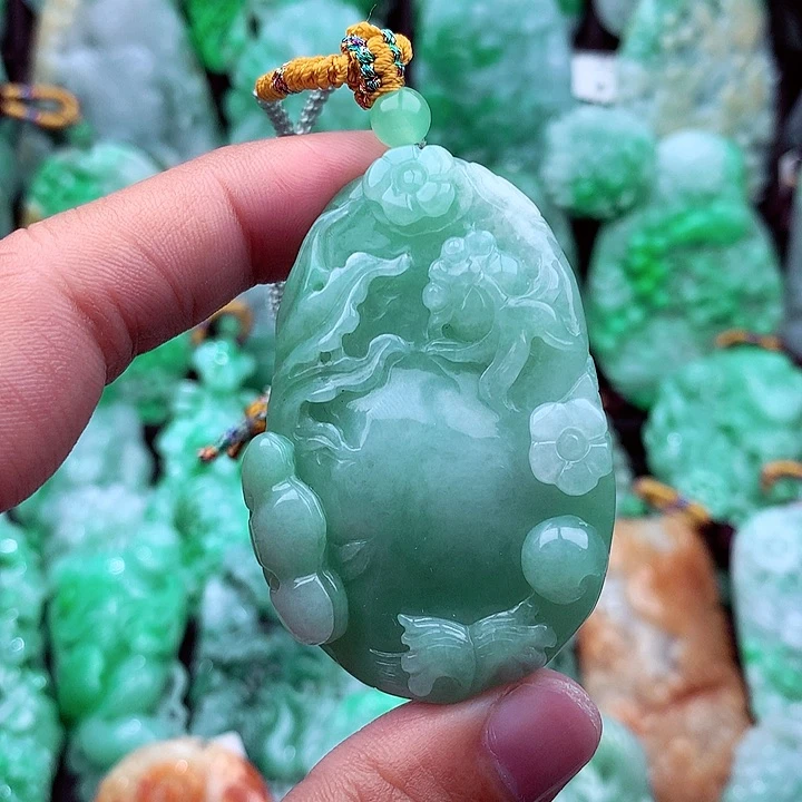 翡翠吊坠(不含链)未镶嵌