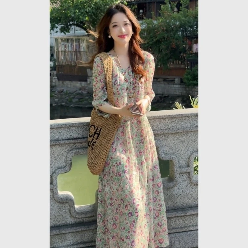 绿色碎花雪纺连衣裙女夏季2025新款气场强大法式茶歇高端轻奢裙子