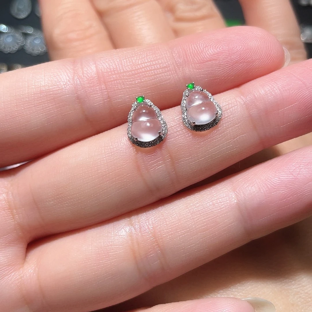 翡翠耳饰18K金镶嵌南非钻