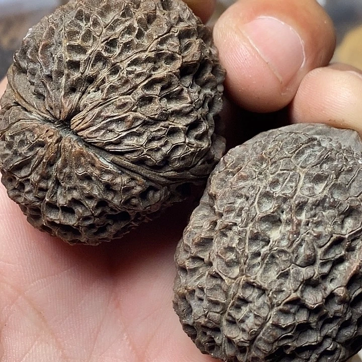 文玩核桃把件云南铁核桃67