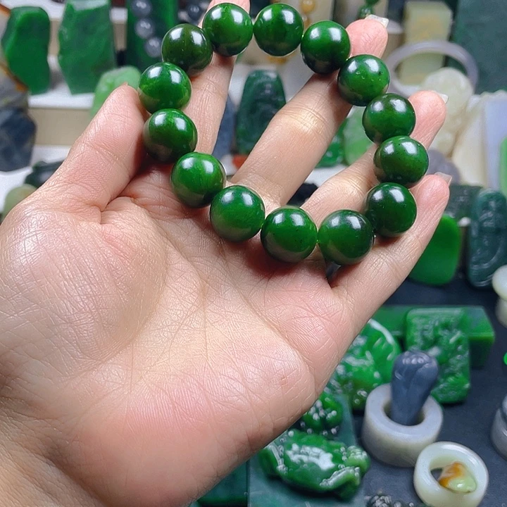 臭***臭和田玉未镶嵌珠宝半成品