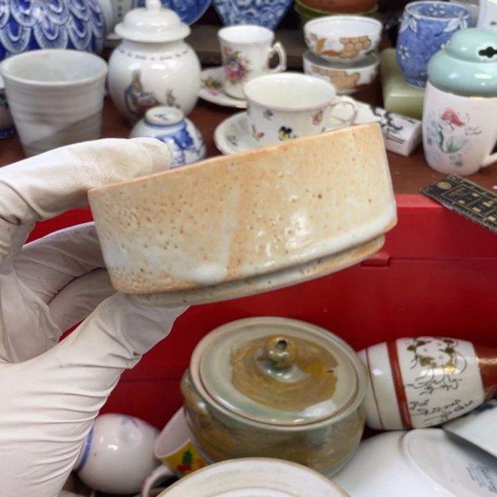 他家瓷器真美…开播了