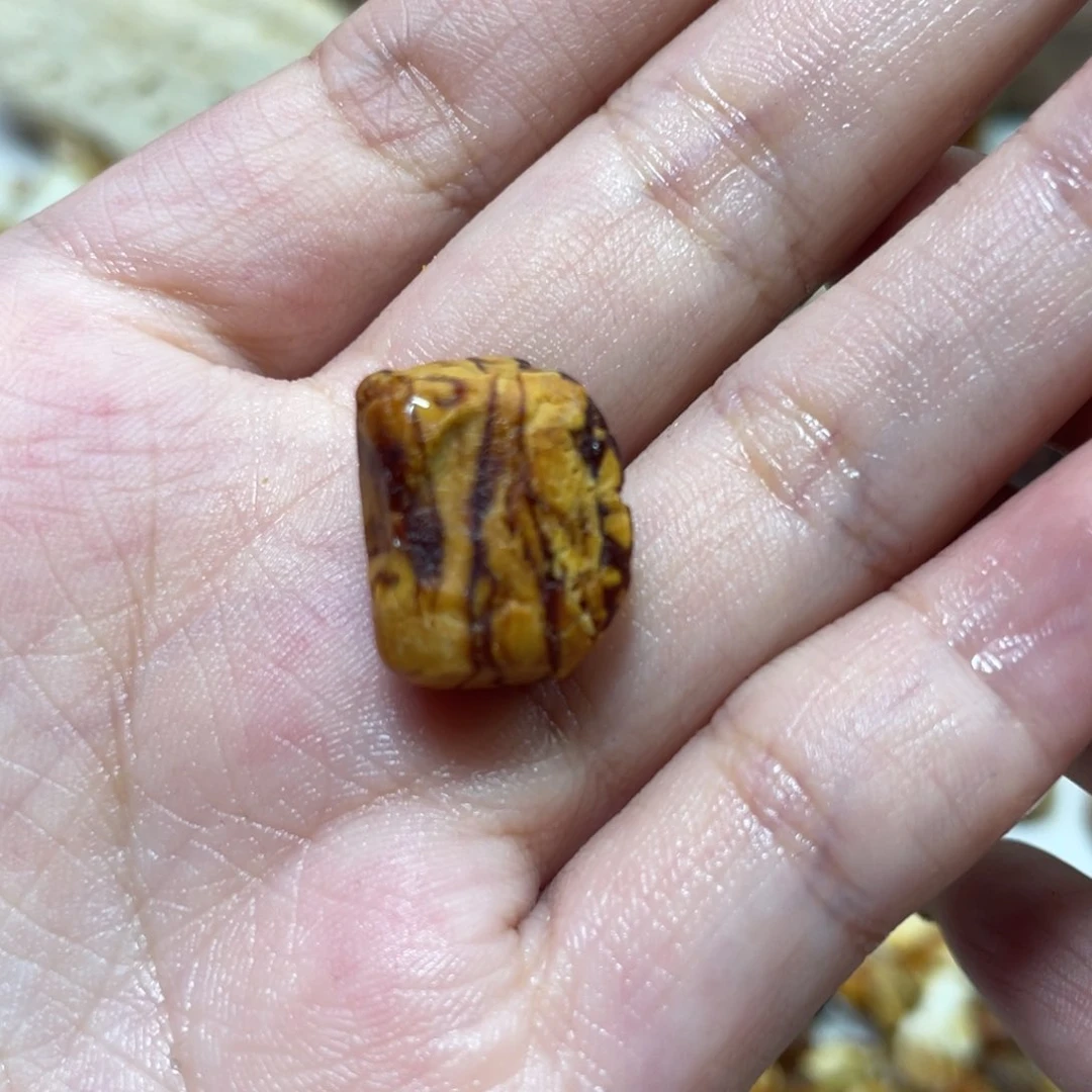 定制琥珀天然原矿