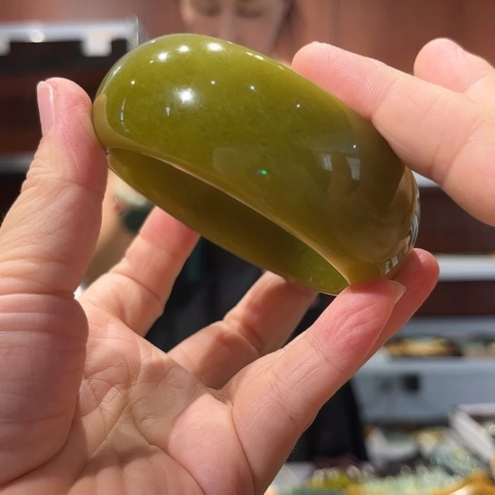 岫玉未镶嵌毛衣链