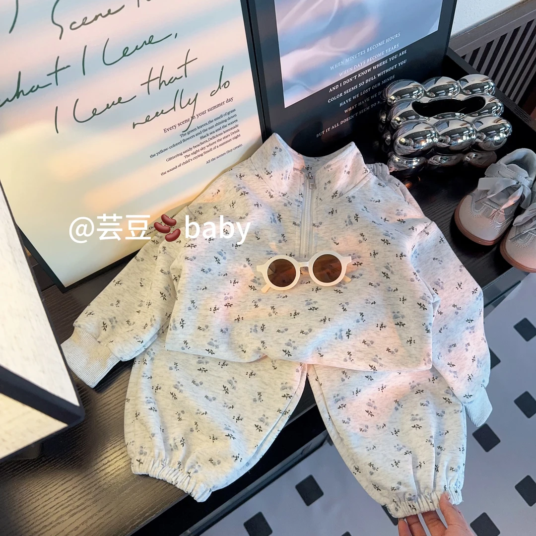 2025春季儿童套装女童卡通满印花卫衣卫裤运动两件套宝宝洋气。