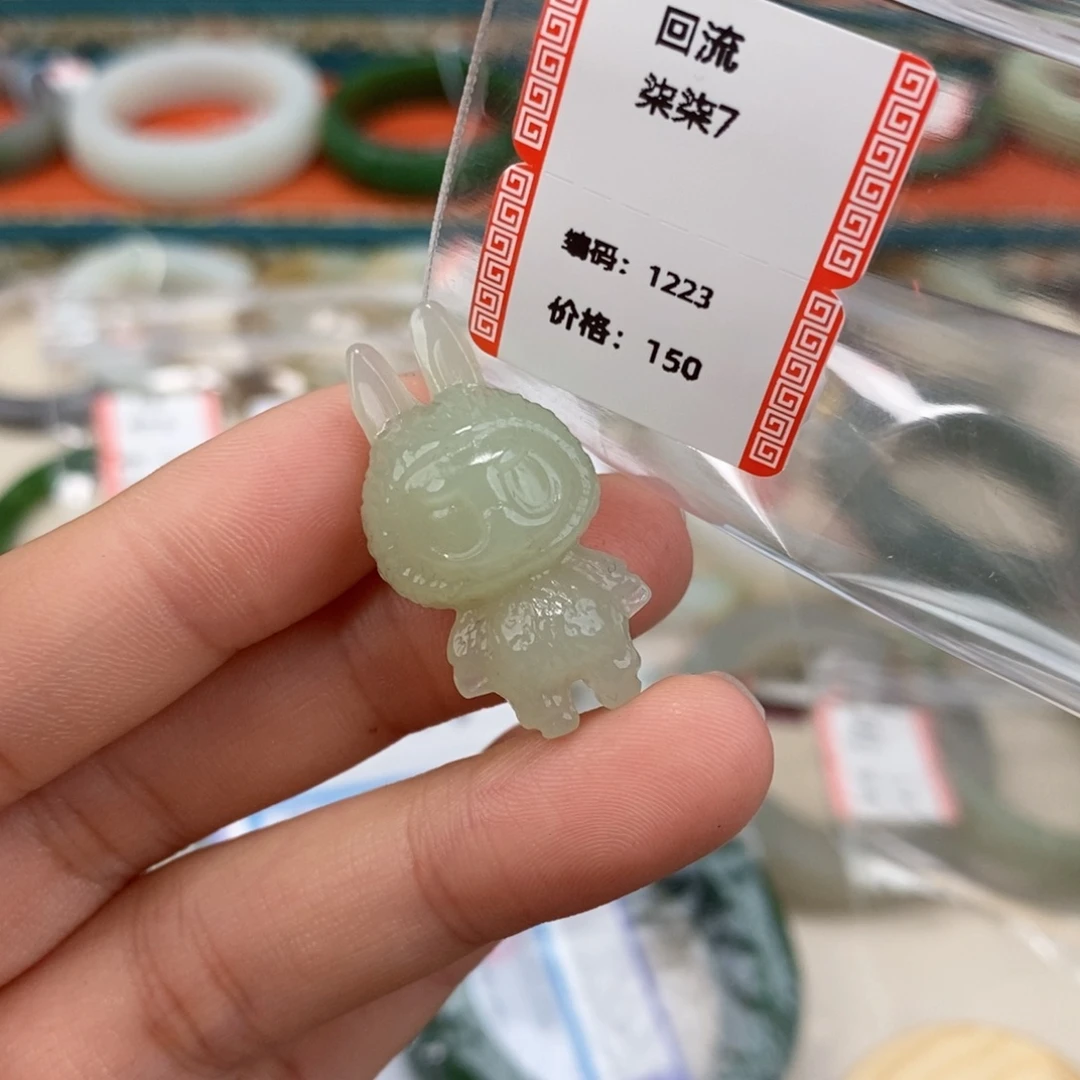 和田玉未镶嵌颈饰晴水拉布布1223
