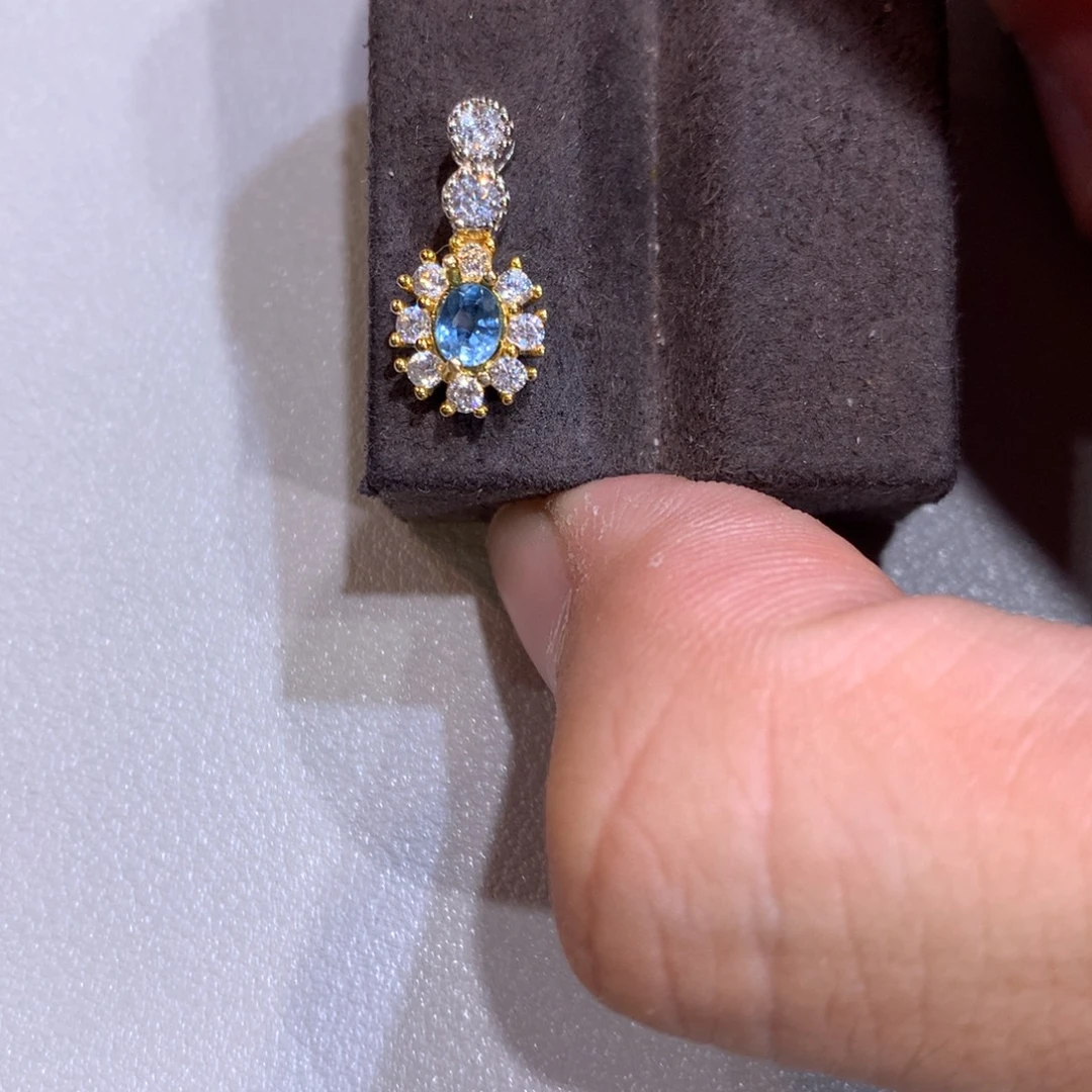 蓝宝石颈饰银S925镶嵌0.4克拉