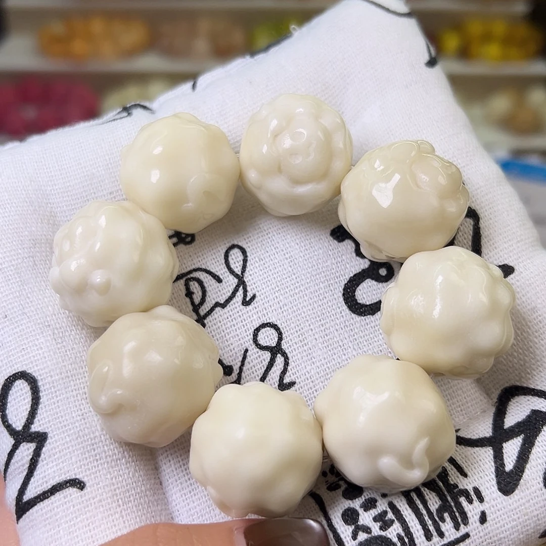菩提根/象牙果手串微瑕卡25云朵羊头手串一条