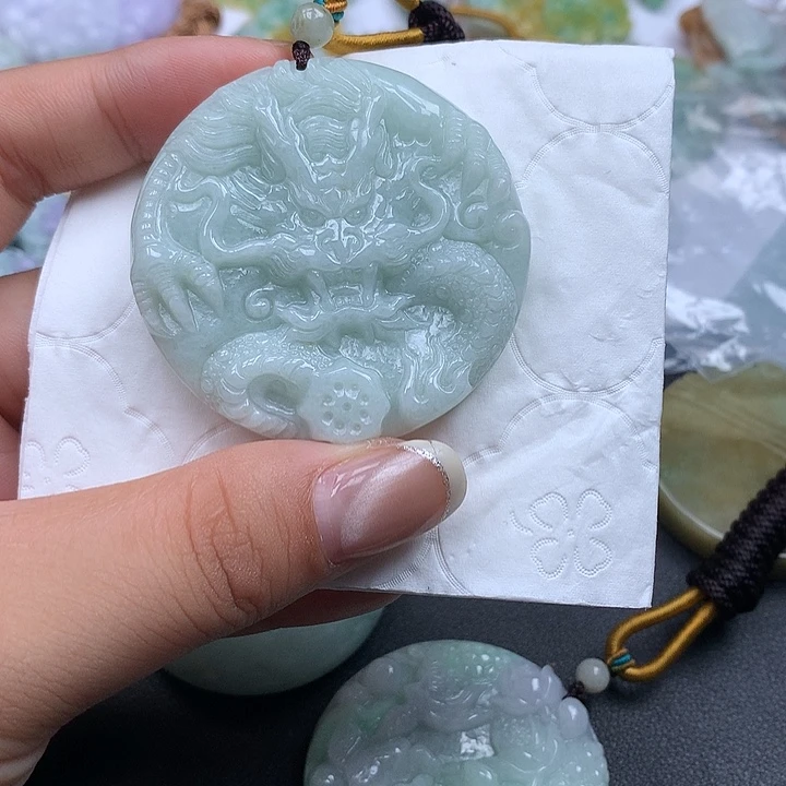 蓝***晶翡翠未镶嵌颈饰翡翠A货