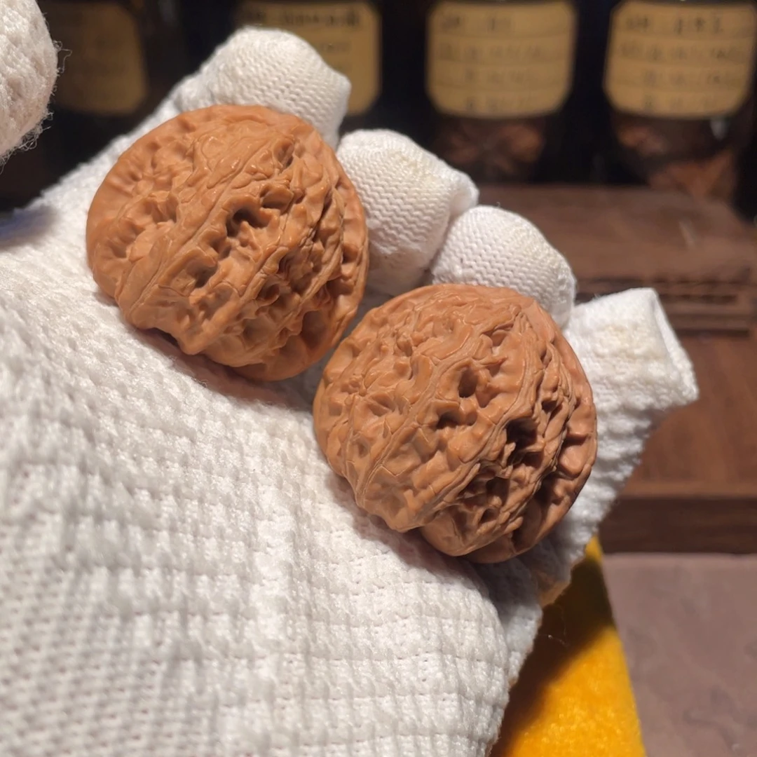 把件文玩核桃40三角球白