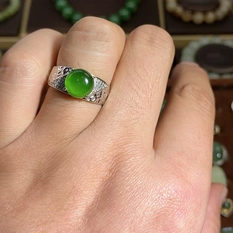 【闪购商品】银S925镶嵌戒指和田玉（碧玉）