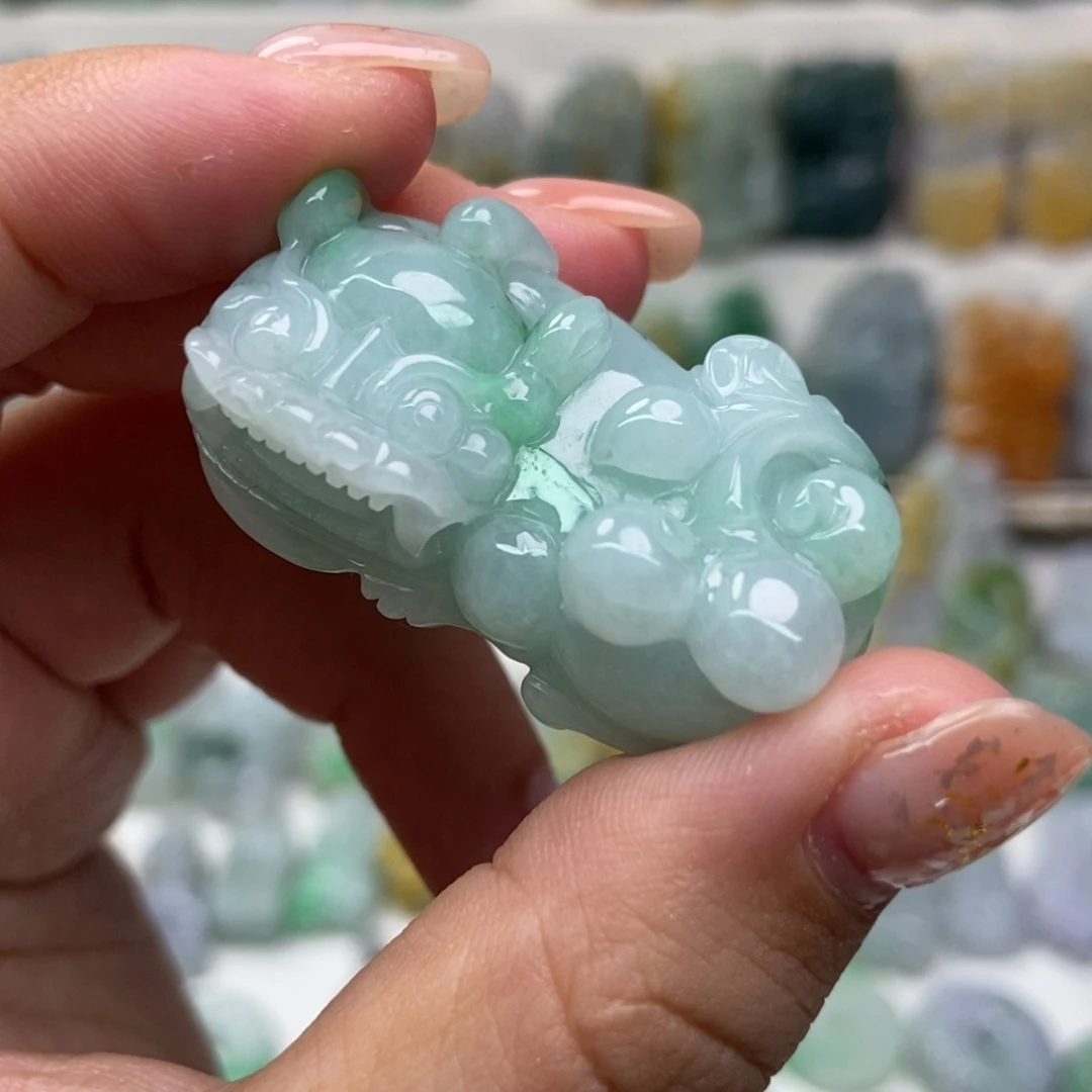 吊坠(赠链)未镶嵌翡翠