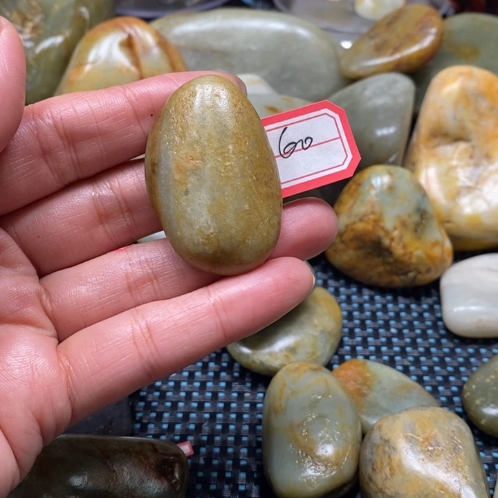 未镶嵌和田玉把件60
