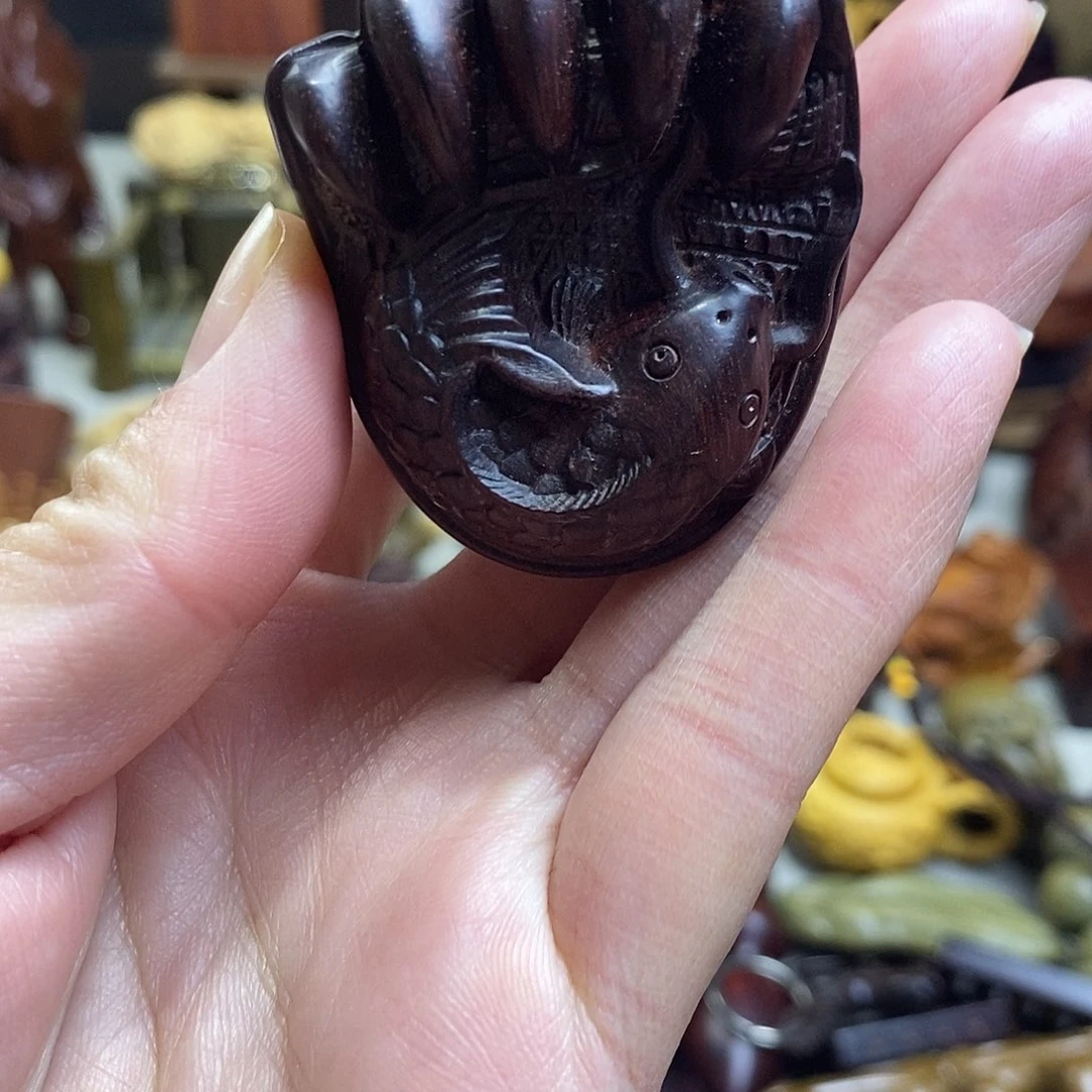 檀香紫檀（小叶紫檀）小*掌中有鱼