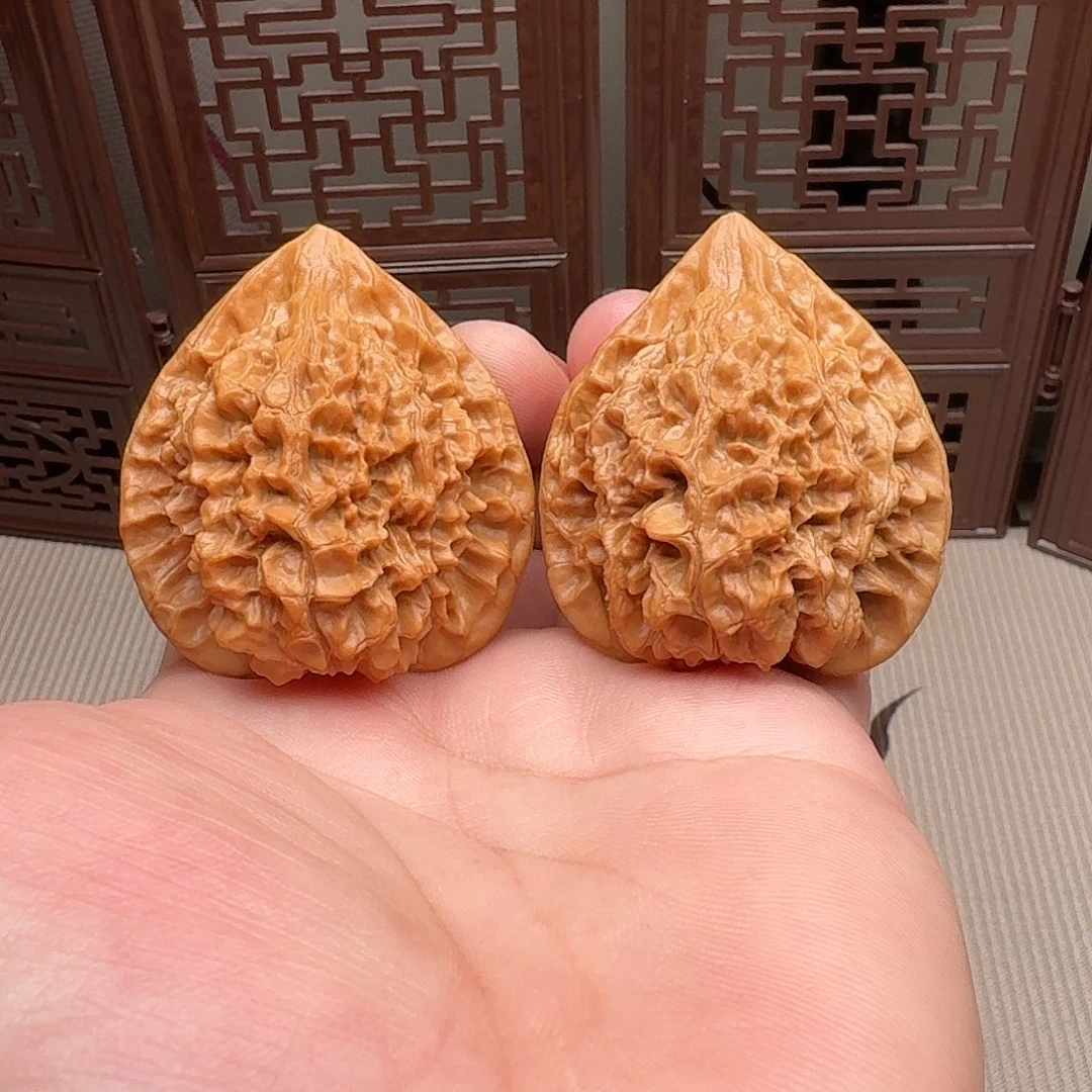 文玩核桃把件47尺麒麟纹官帽