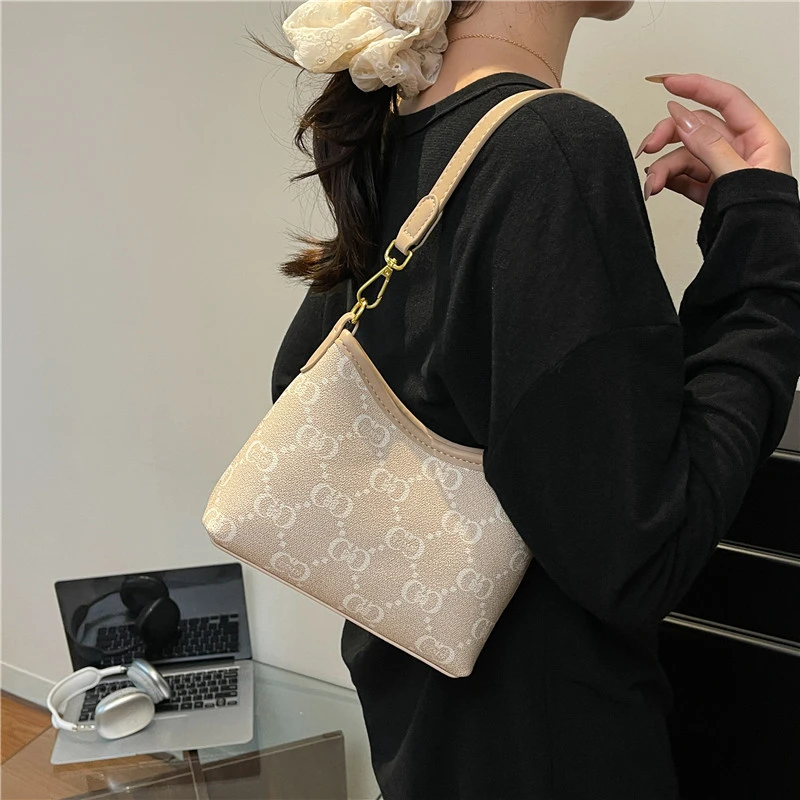 轻奢风女托特包单肩斜挎包女士印花轻奢ins风大容量通勤腋下包