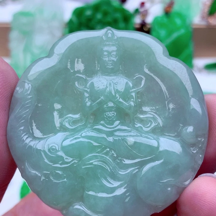 吊坠(不含链)未镶嵌翡翠