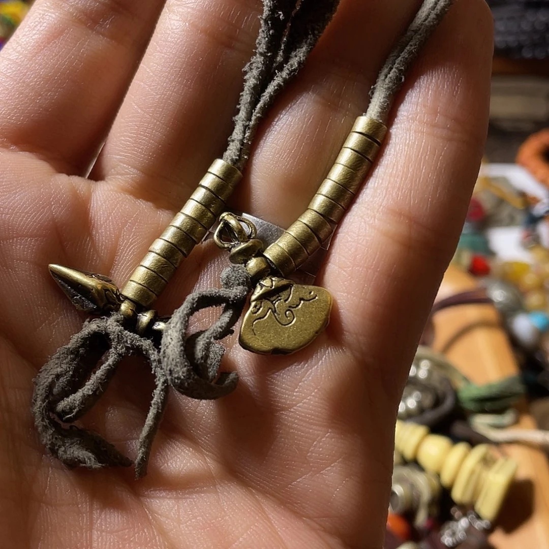 白玉菩提吊坠也****言珠子