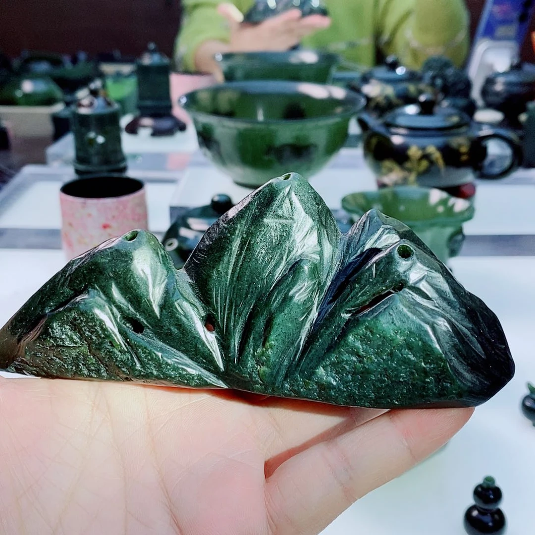 未镶嵌和田玉摆件