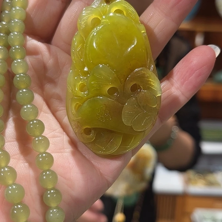 未镶嵌岫玉毛衣链