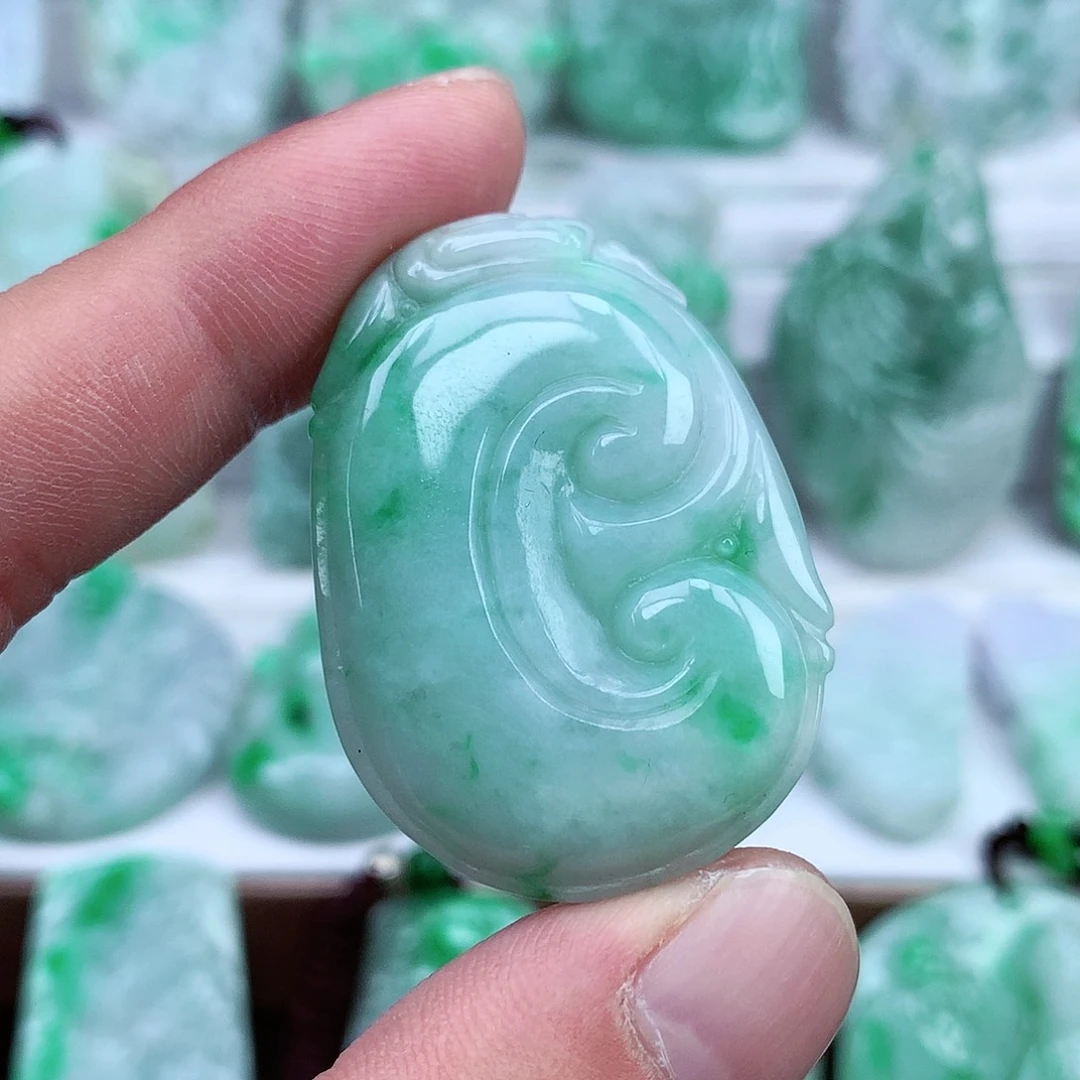 翡翠未镶嵌颈饰翡翠吊坠