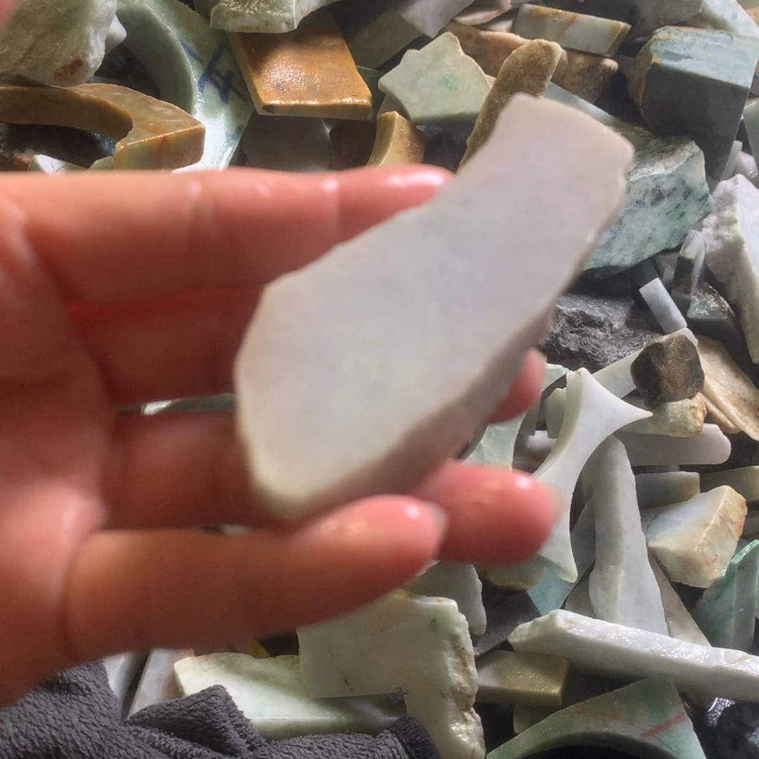 翡翠颈饰未镶嵌缅甸翡翠