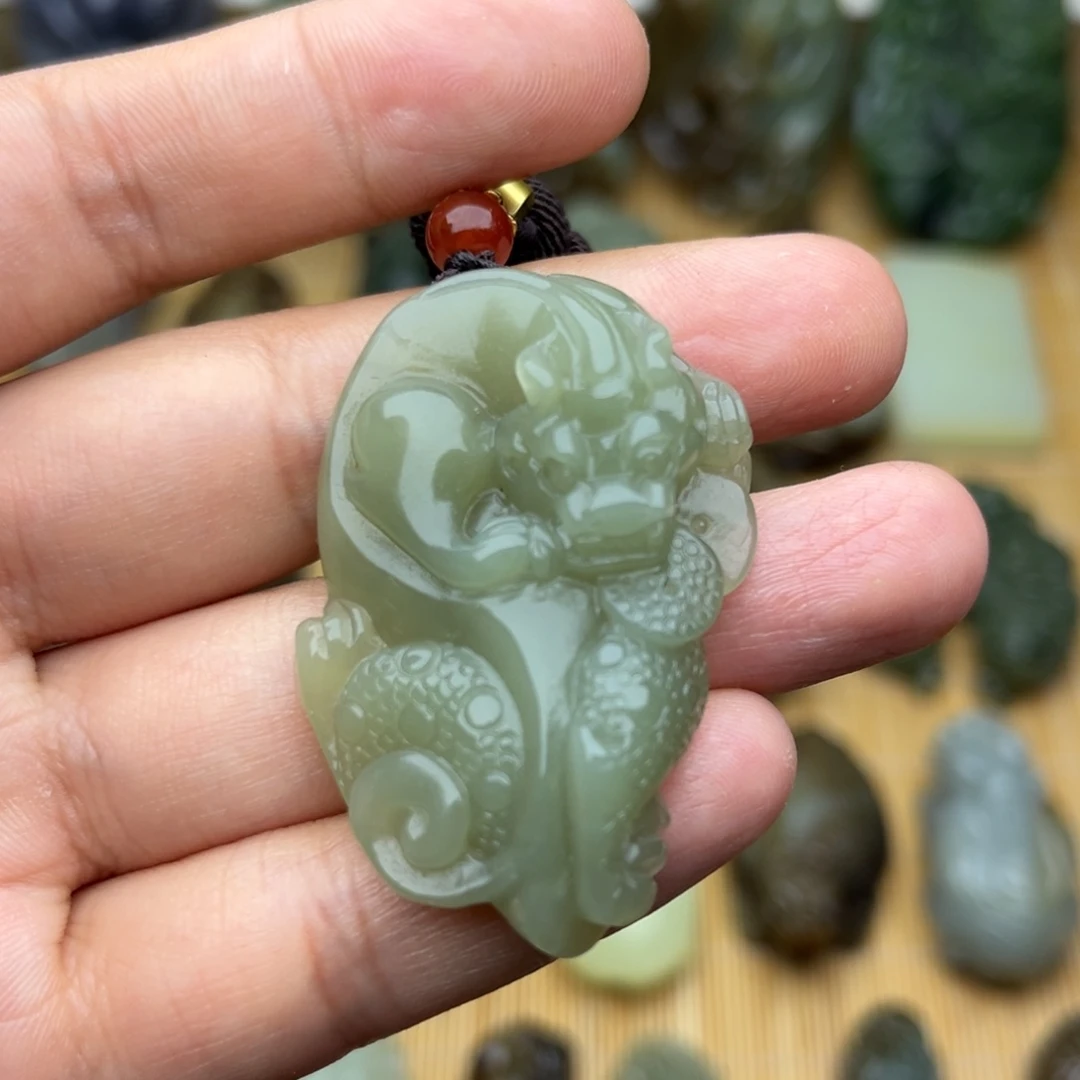 和田玉未镶嵌挂件