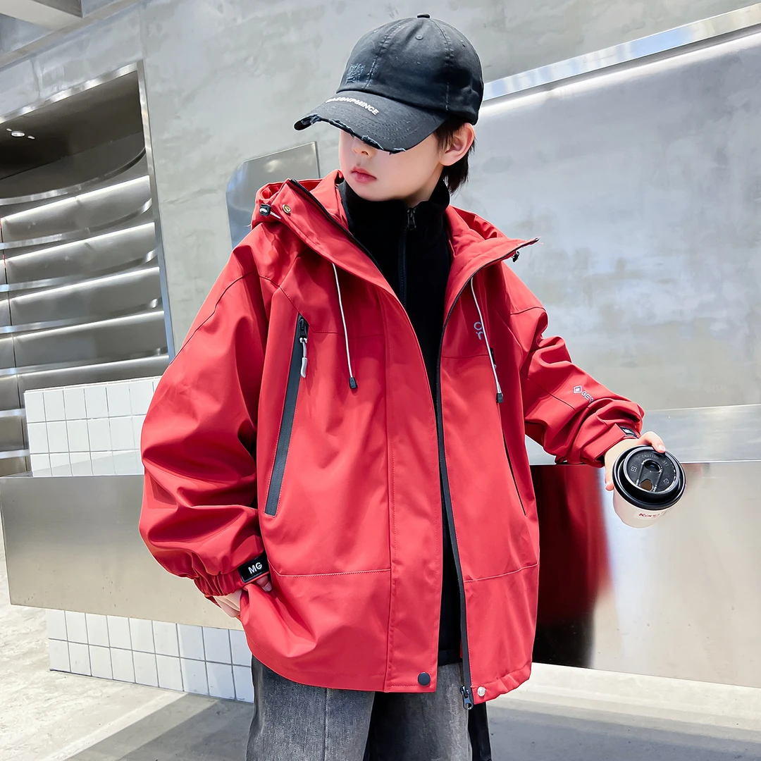 男童冲锋衣三合一外套秋冬款2025新款中大童防水保暖可拆卸登山服