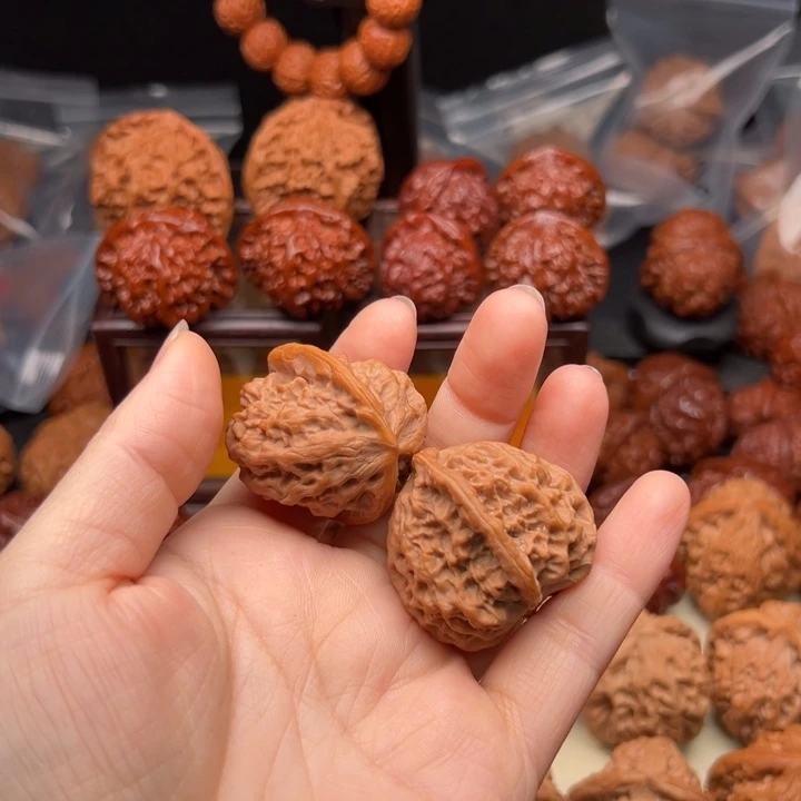 往***风吊坠桃核哥哥哥哥哥哥