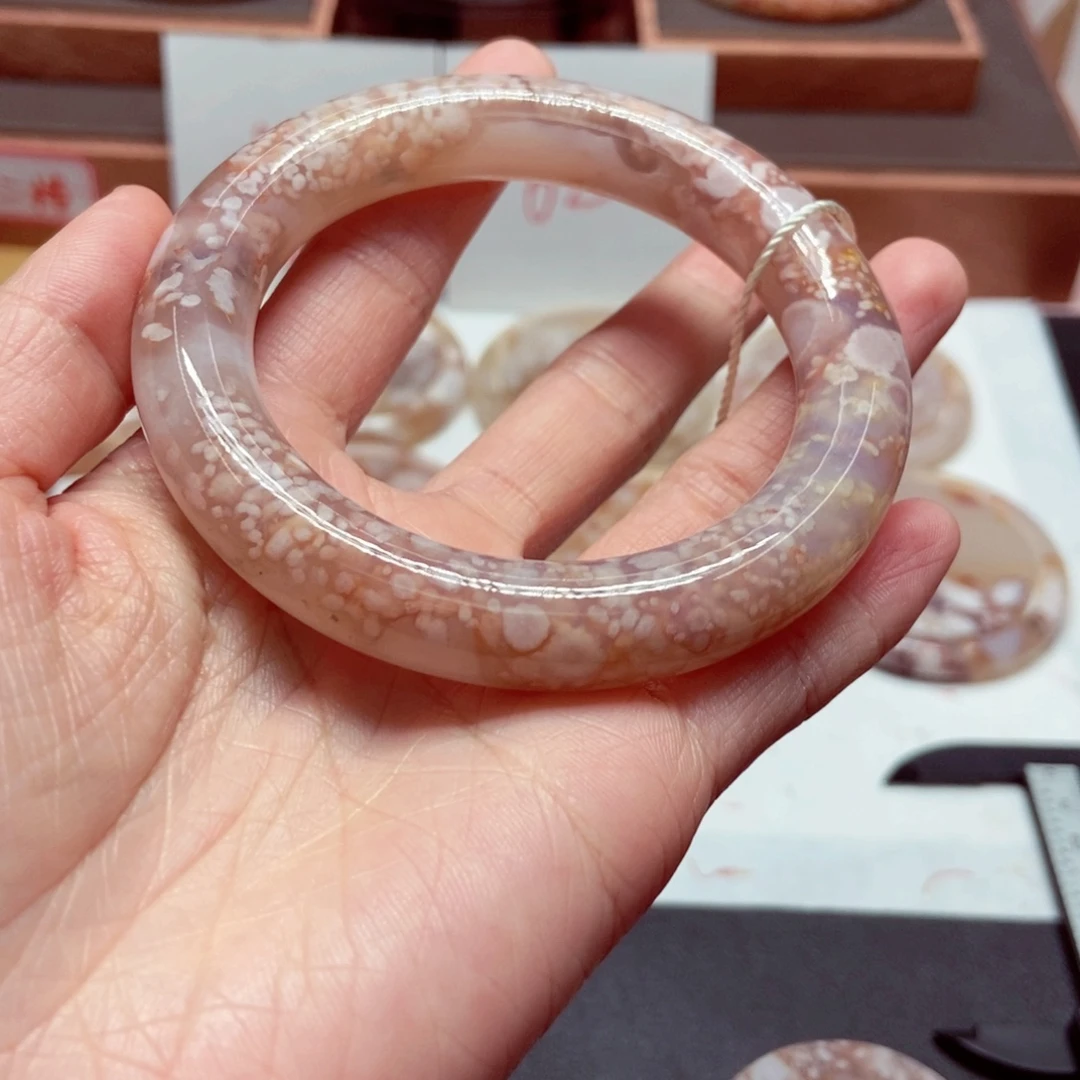 诗***意玛瑙/玉髓未镶嵌手镯